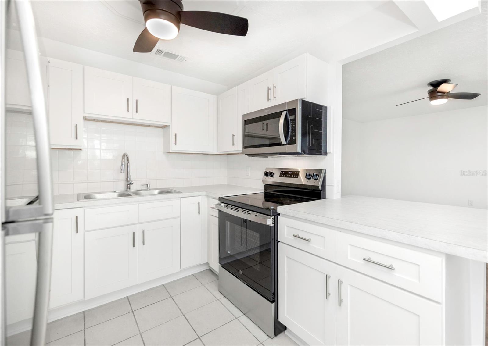 TRADEWINDS CONDO - Residential