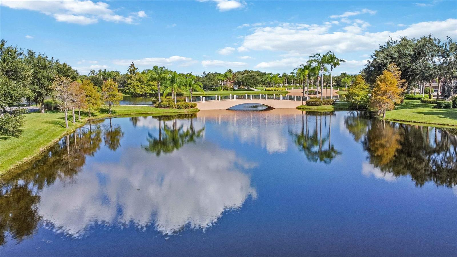 VILLAGEWALK/LK NONAA - Residential