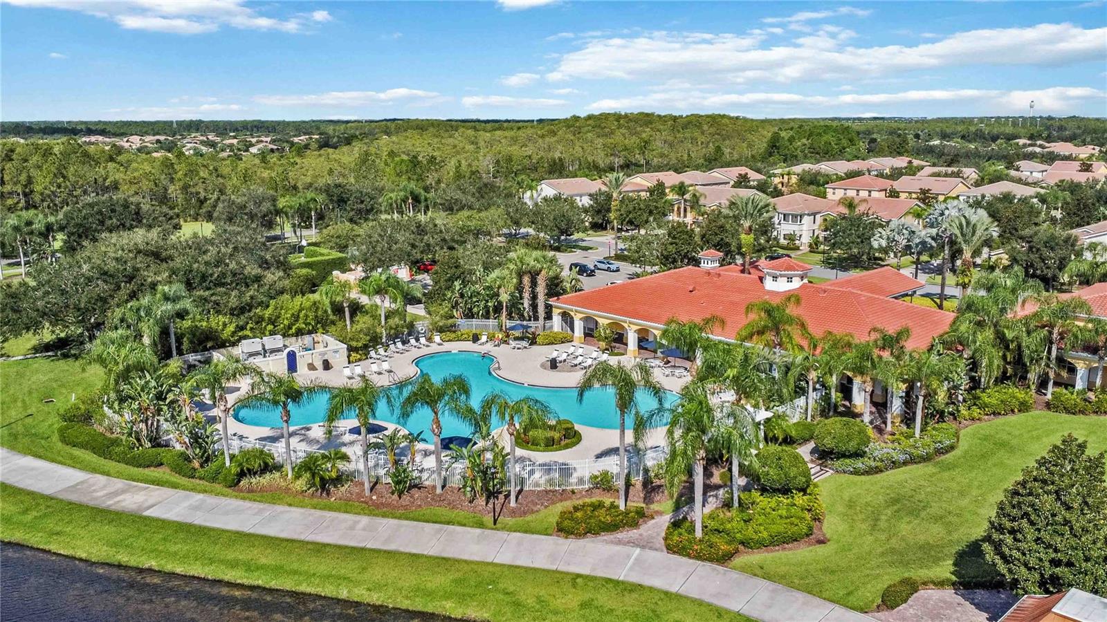 VILLAGEWALK/LK NONAA - Residential