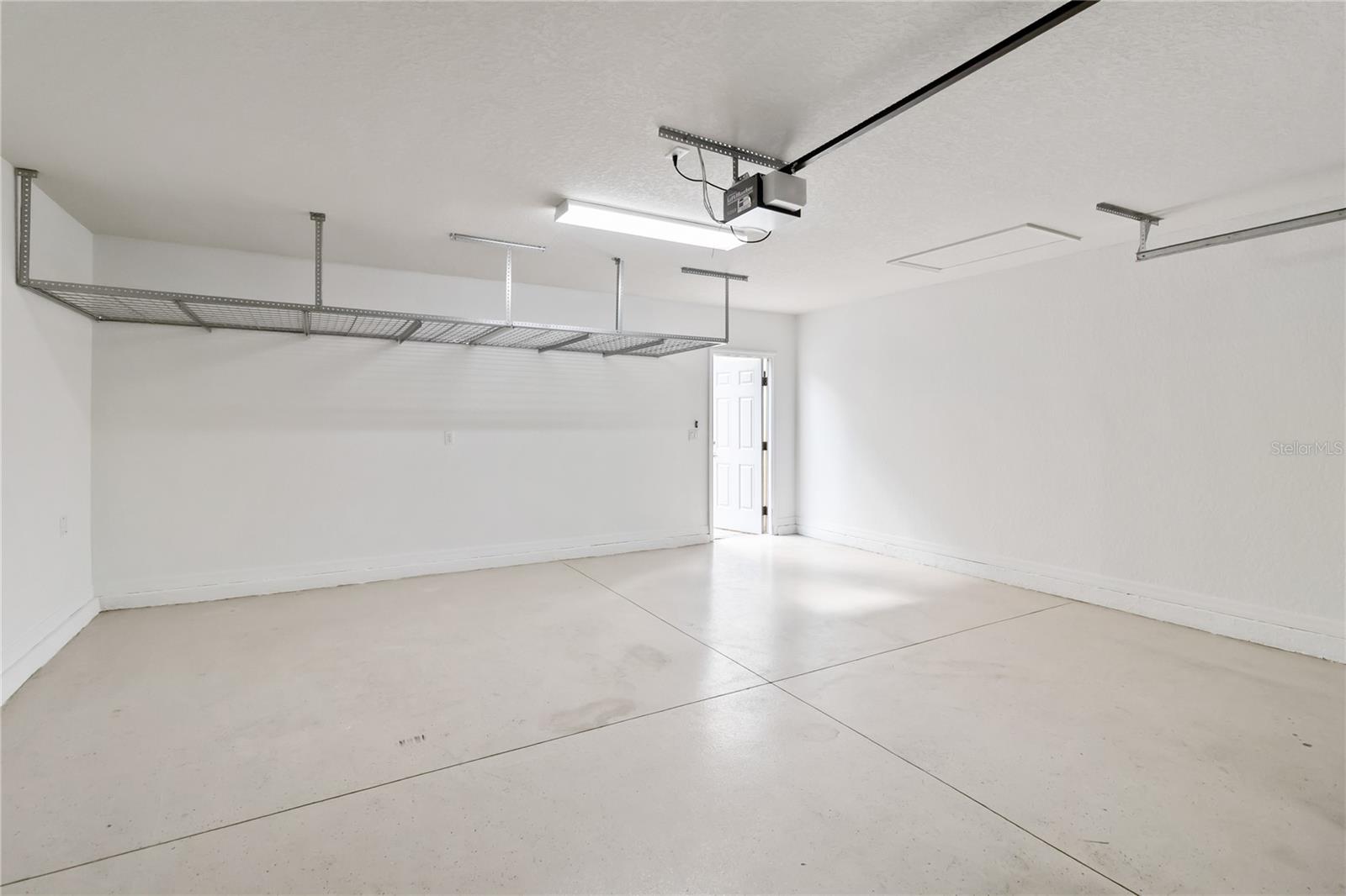 VILLAGEWALK/LK NONAA - Residential