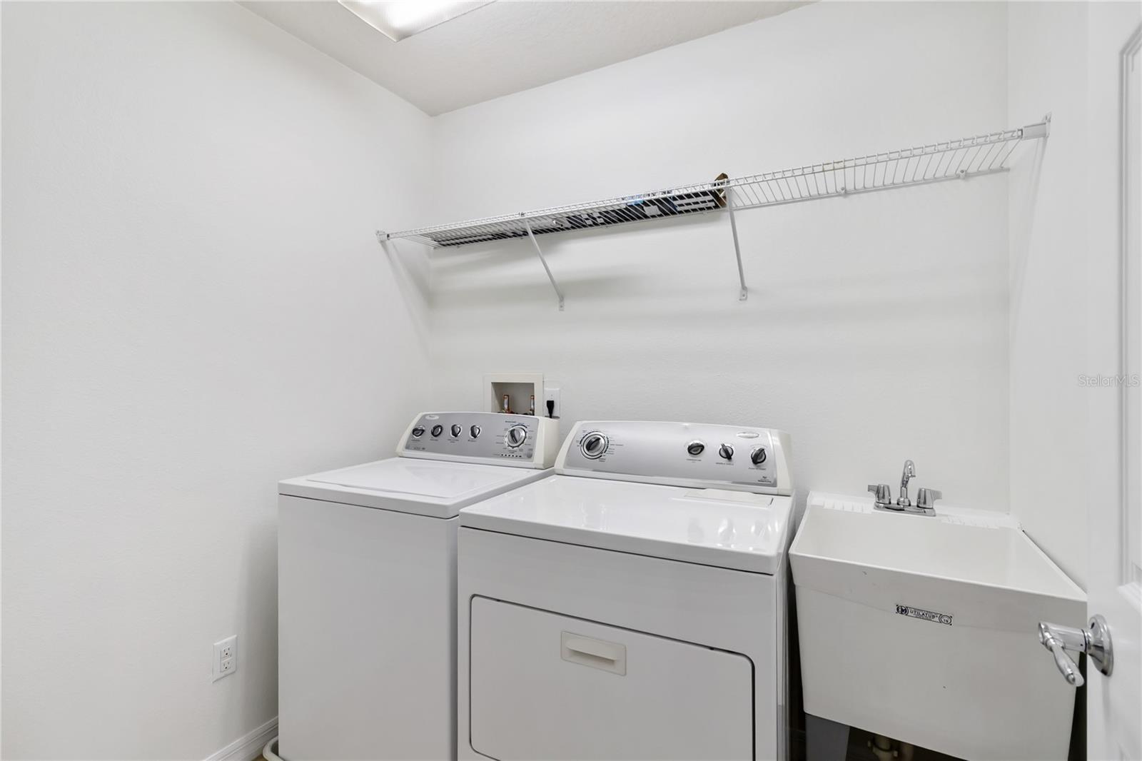 VILLAGEWALK/LK NONAA - Residential