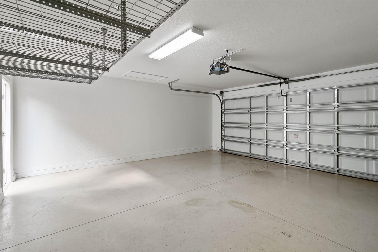 VILLAGEWALK/LK NONAA - Residential