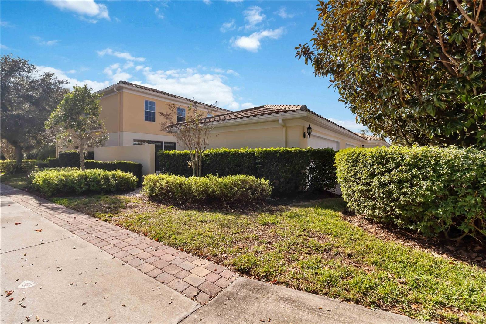 VILLAGEWALK/LK NONAA - Residential