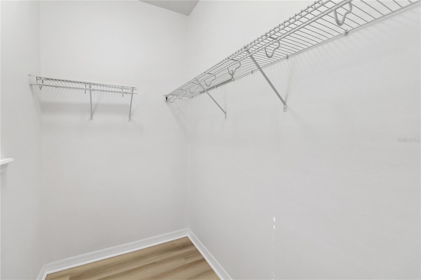 VILLAGEWALK/LK NONAA - Residential