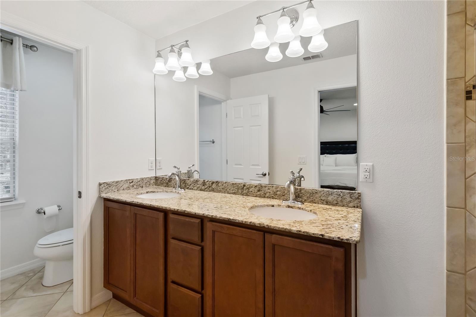 VILLAGEWALK/LK NONAA - Residential