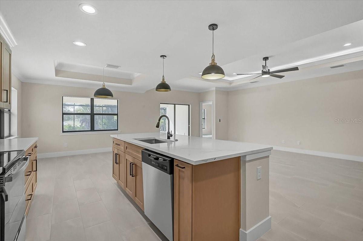 ROTONDA LAKES - Residential