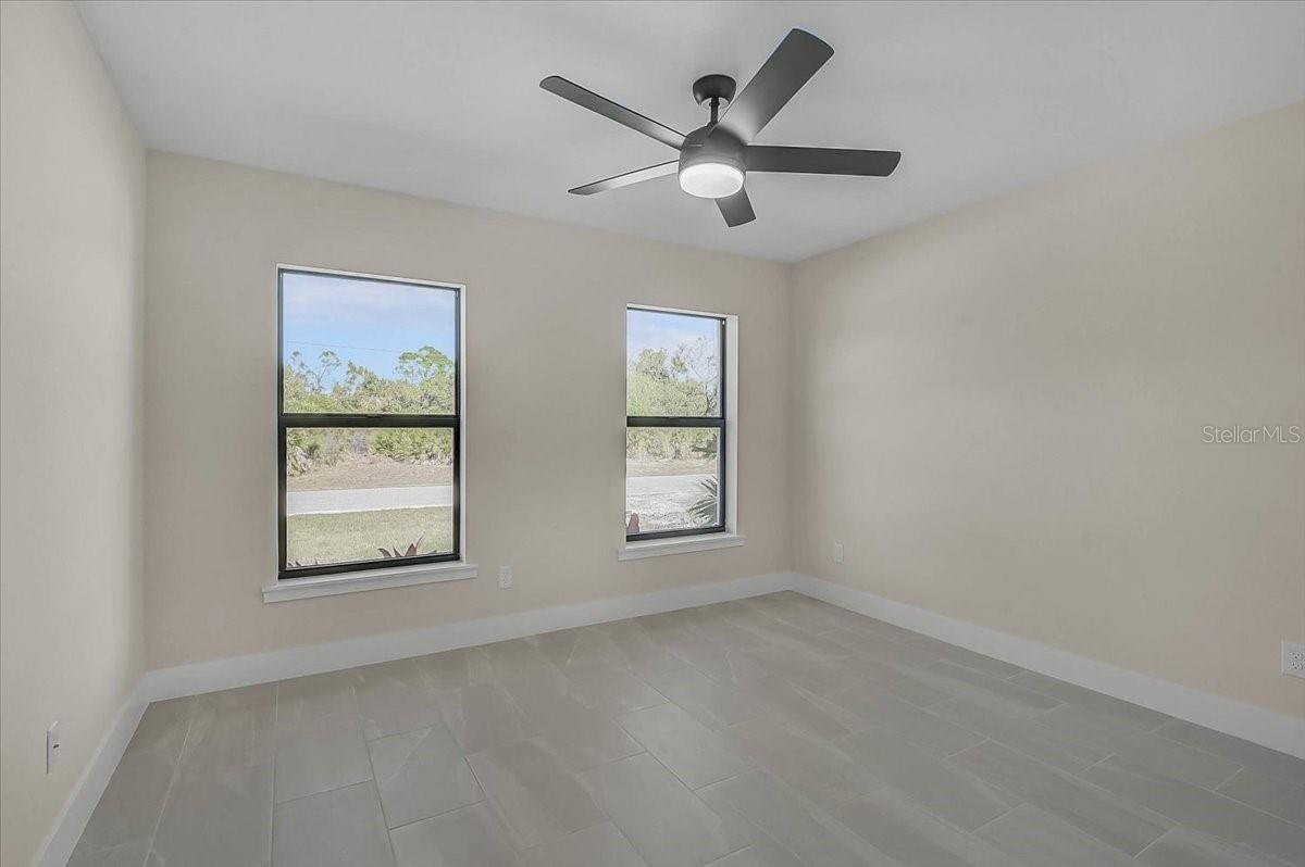 ROTONDA LAKES - Residential