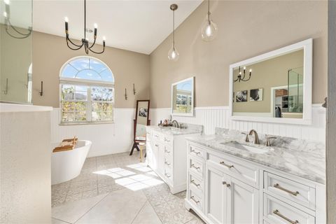 Tiny photo for 2411 SE 27th Street, Ocala, FL 34471 (MLS # OM717606)