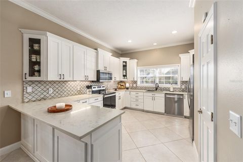 Tiny photo for 2411 SE 27th Street, Ocala, FL 34471 (MLS # OM717606)
