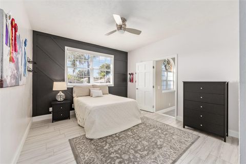 Tiny photo for 2411 SE 27th Street, Ocala, FL 34471 (MLS # OM717606)