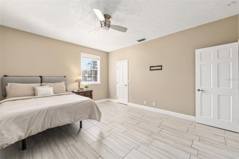 Tiny photo for 2411 SE 27th Street, Ocala, FL 34471 (MLS # OM717606)