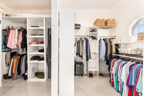 Tiny photo for 2411 SE 27th Street, Ocala, FL 34471 (MLS # OM717606)