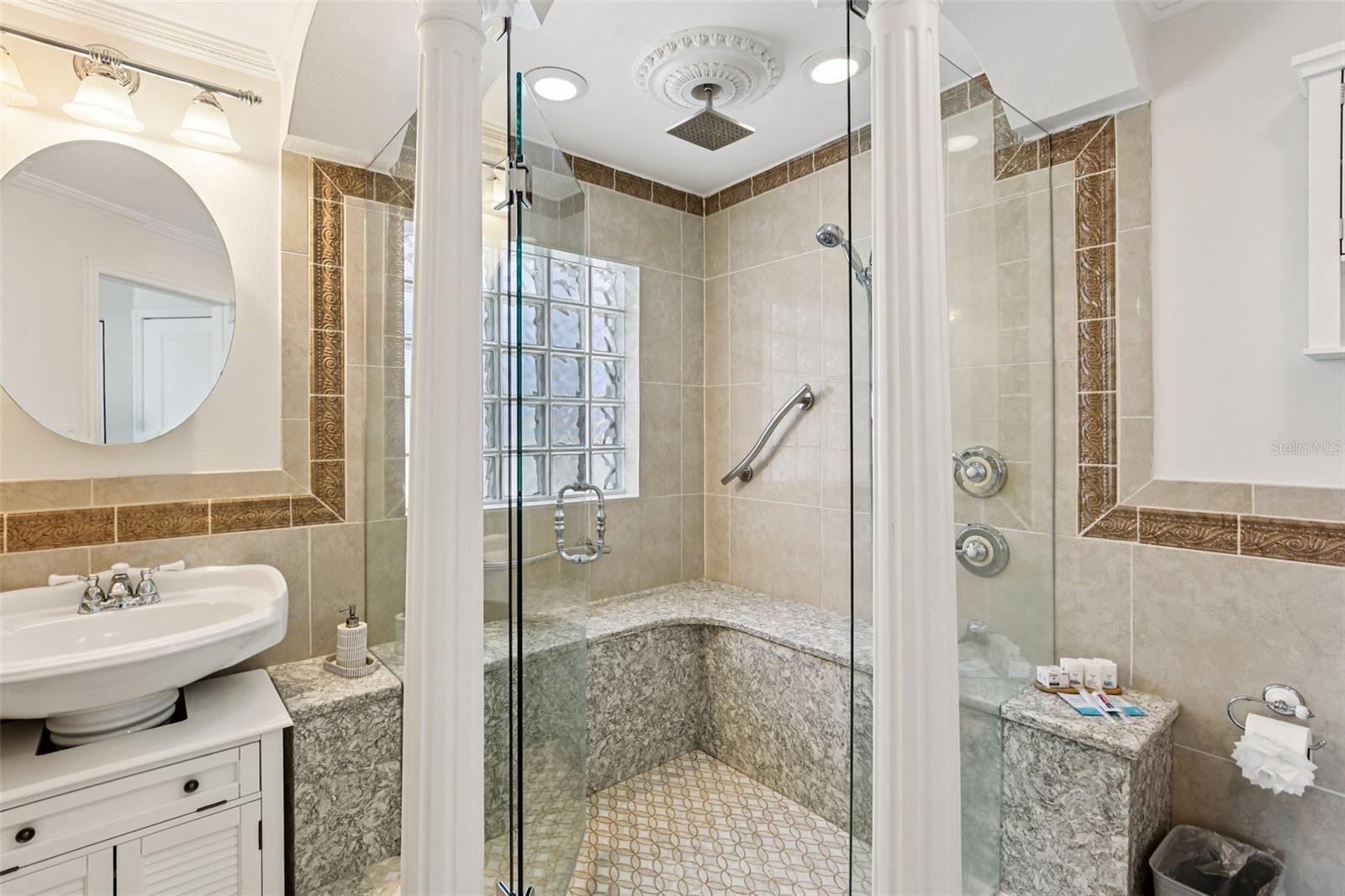 HARBOR HILLS 1ST ADD - Residential