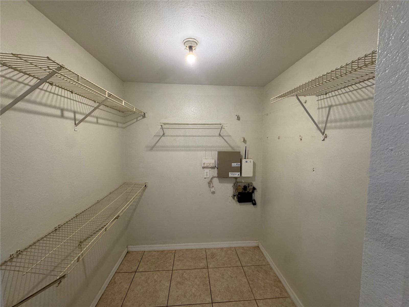 SANDLAKE PRIVATE RESIDENCES - Residential