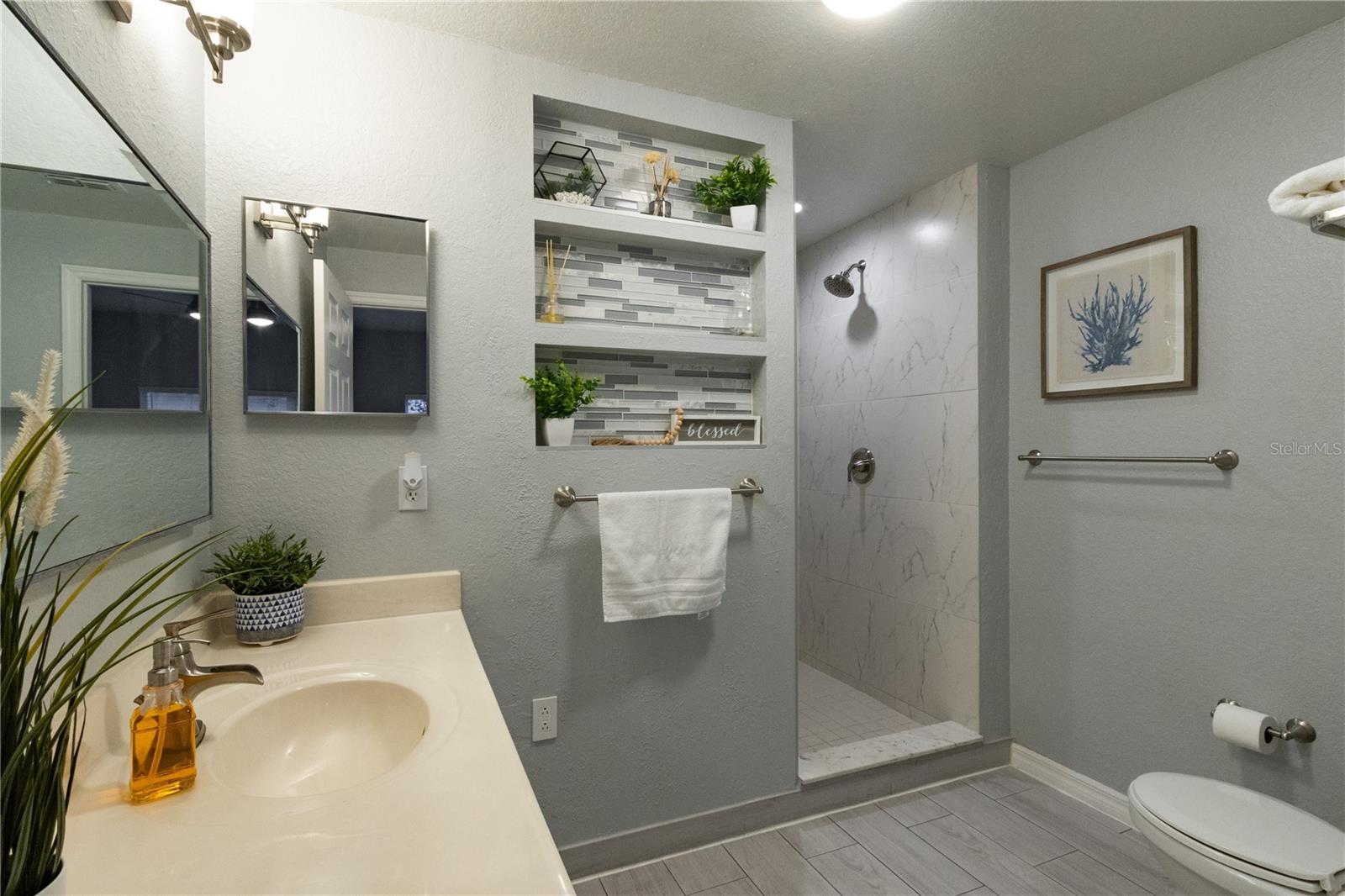 VENETIAN BAY VILLAGE CONDO PH 2 - Residential