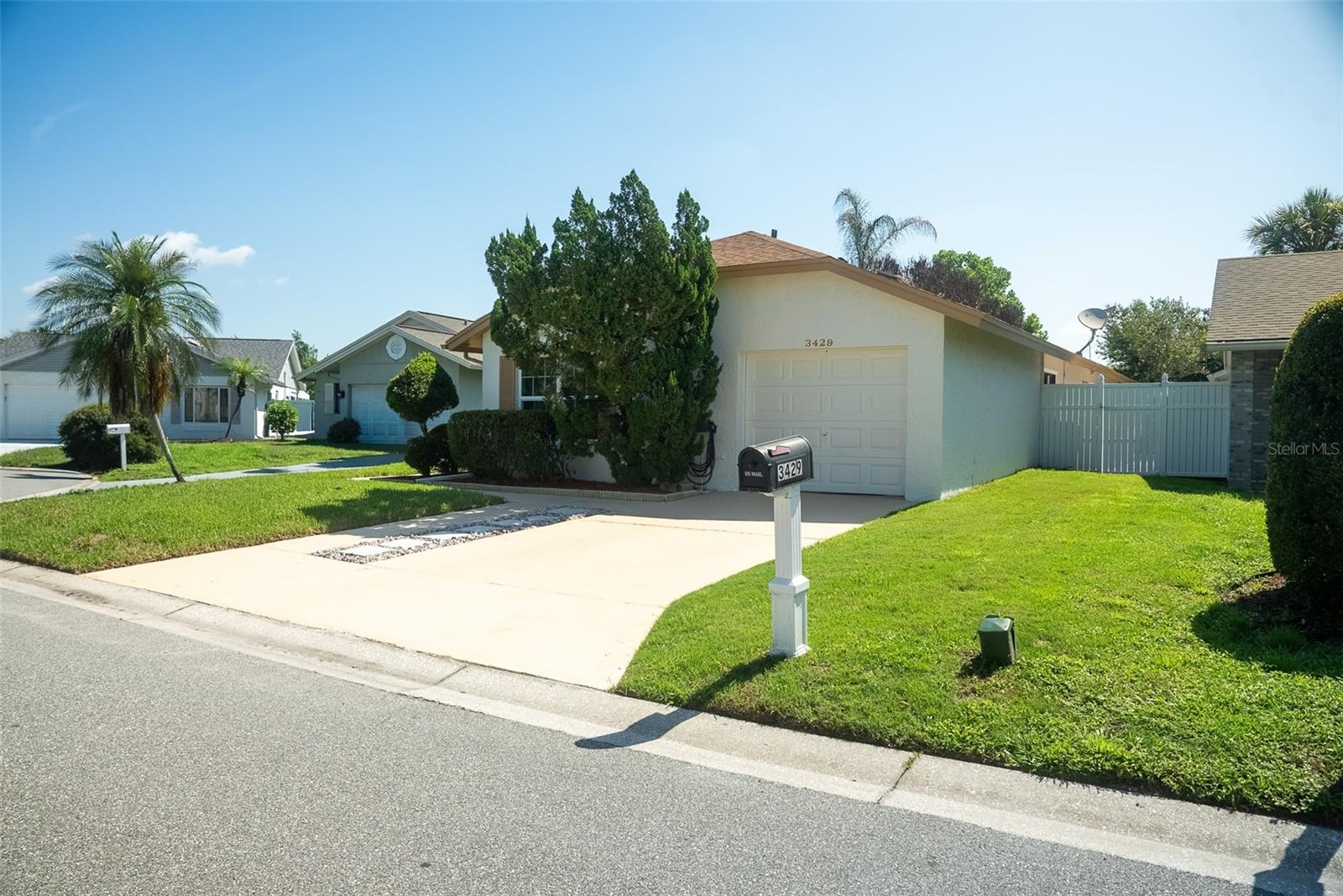 3429 PINEBROOK COURT