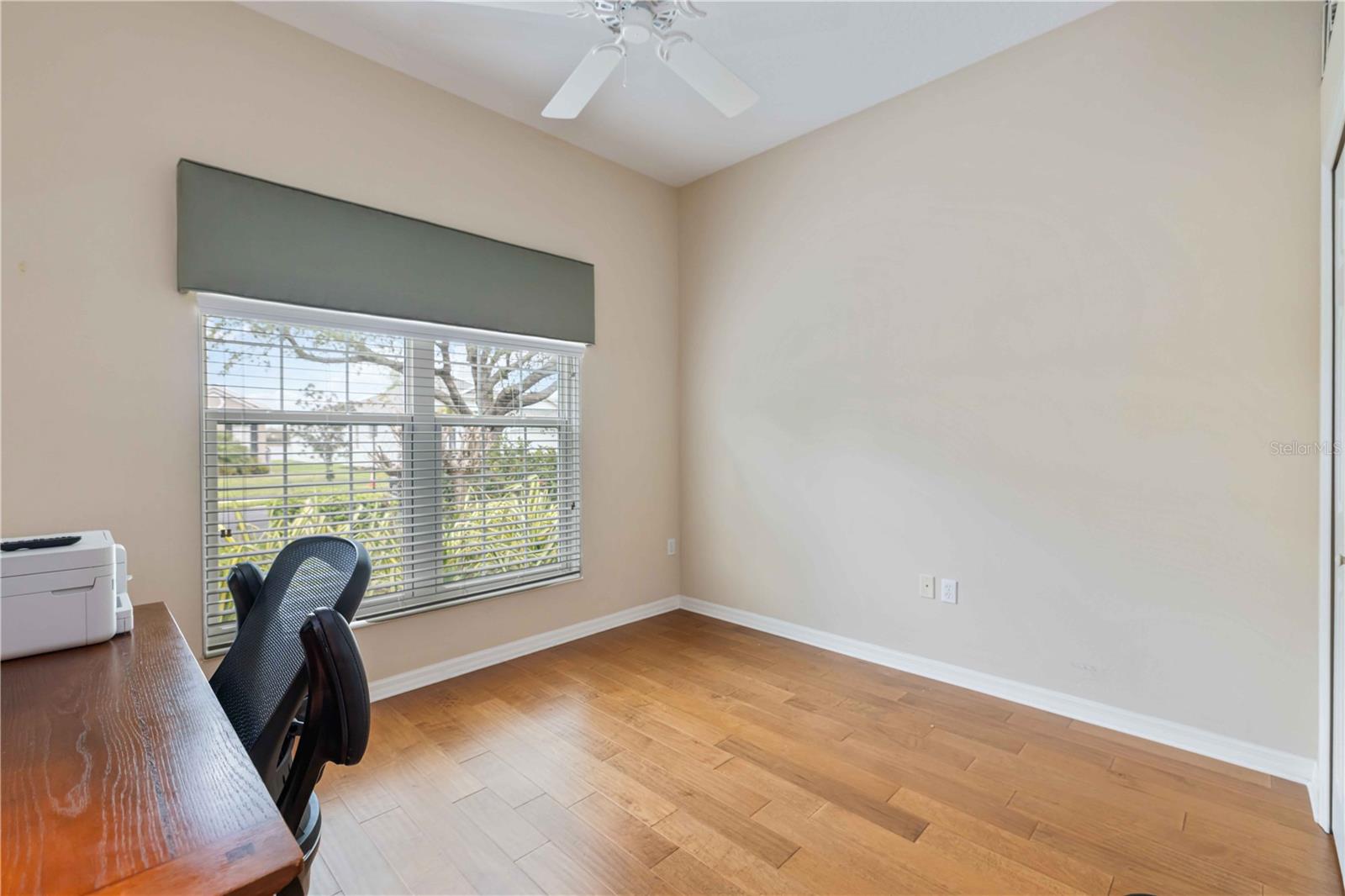 UNIVERSITY PLACE - Residential