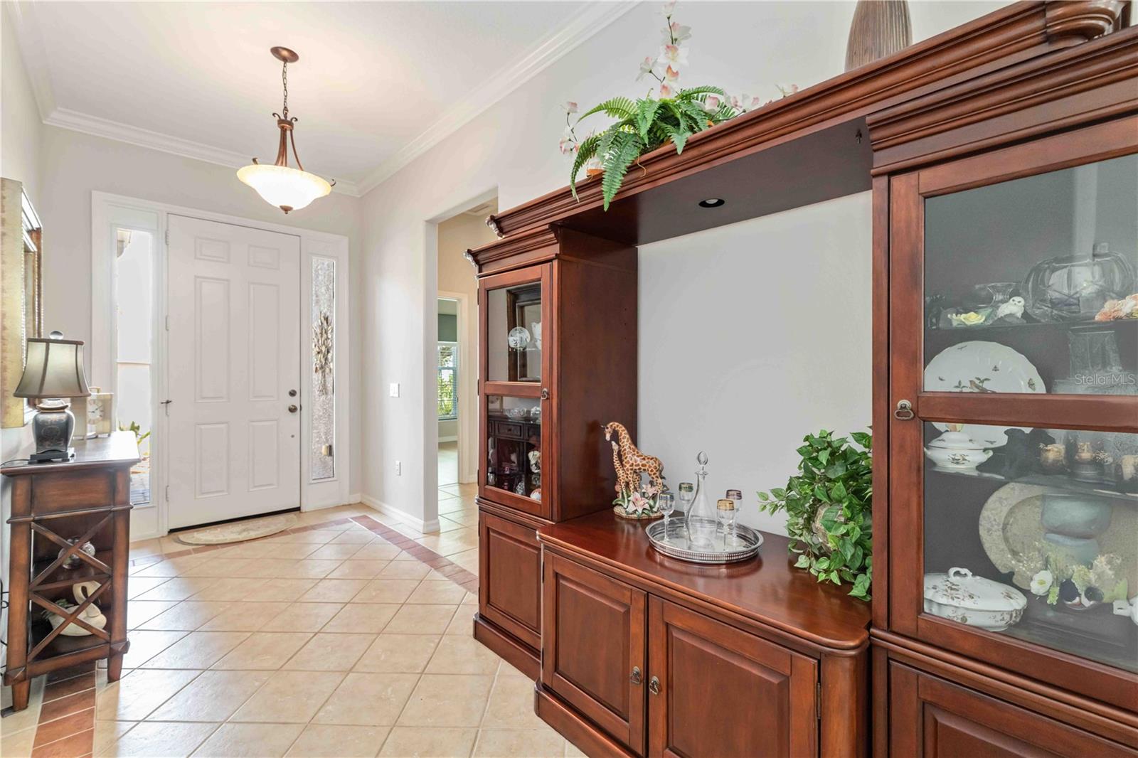 UNIVERSITY PLACE - Residential