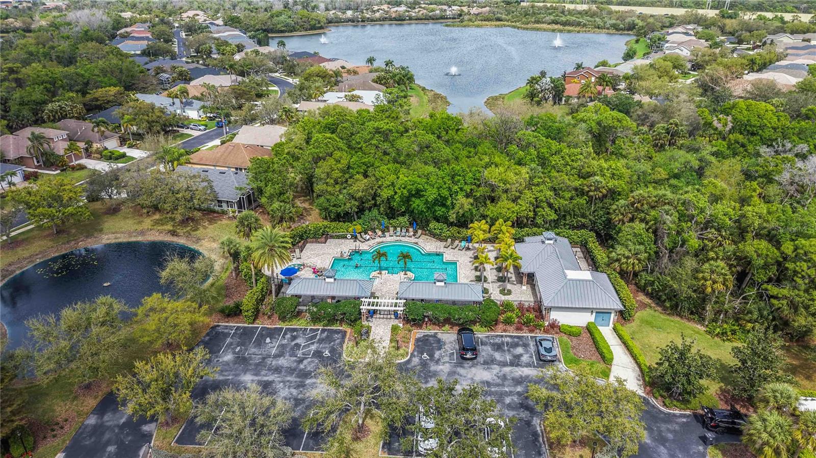 UNIVERSITY PLACE - Residential