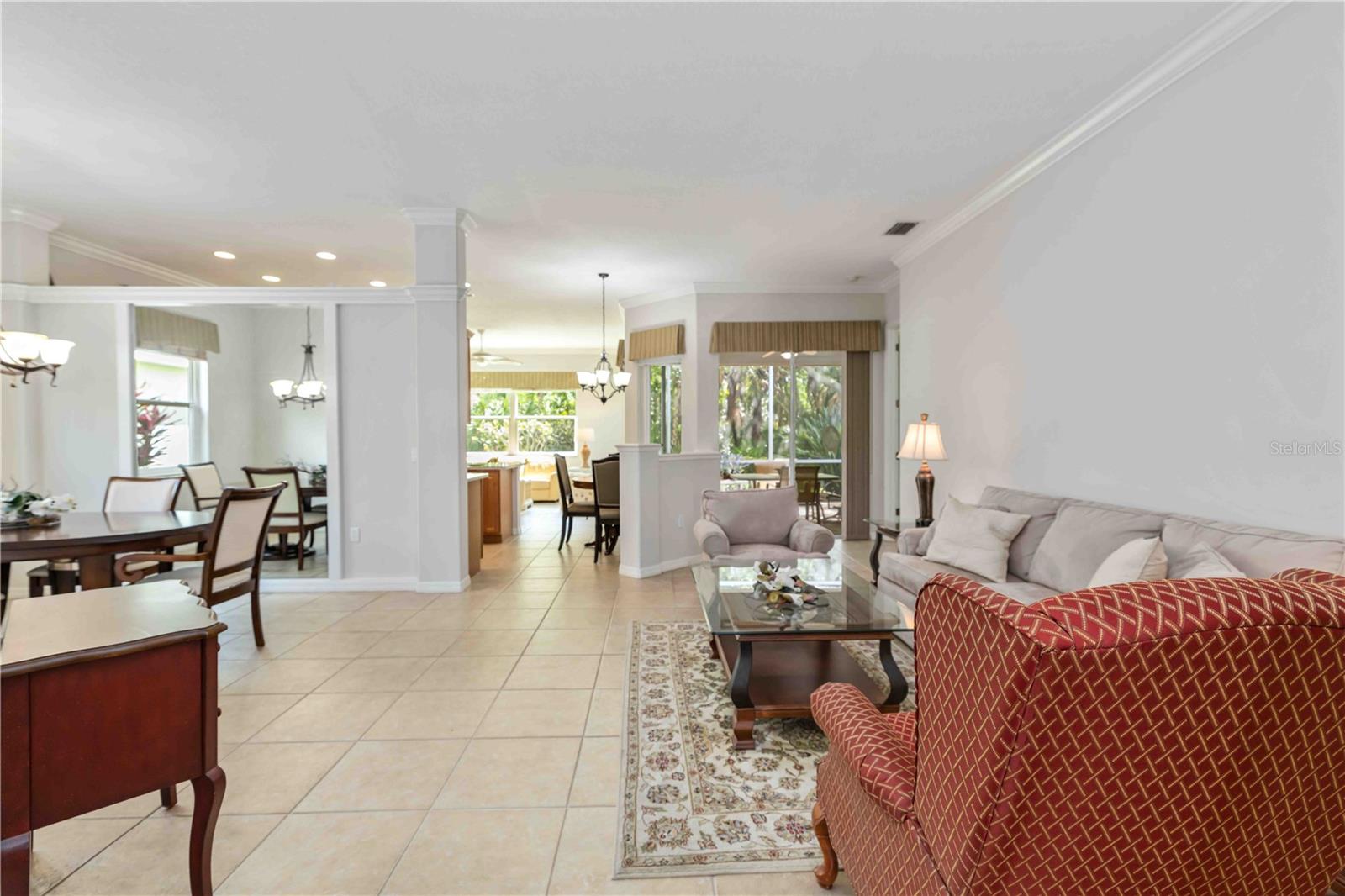 UNIVERSITY PLACE - Residential