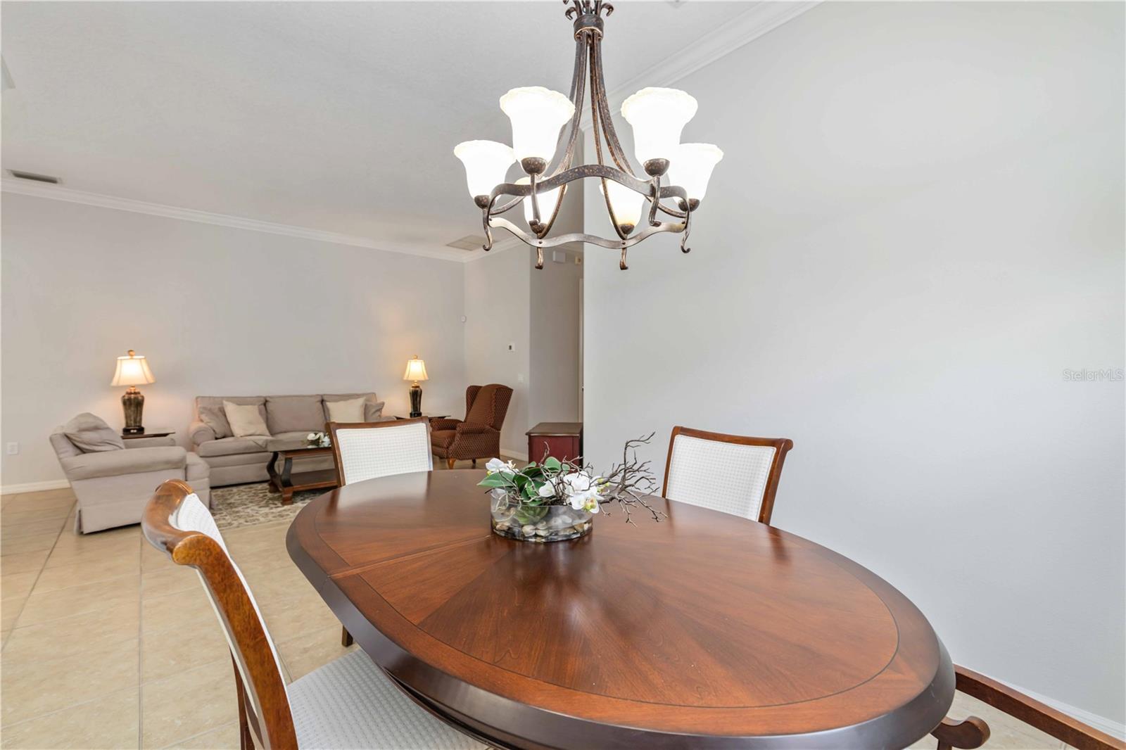 UNIVERSITY PLACE - Residential