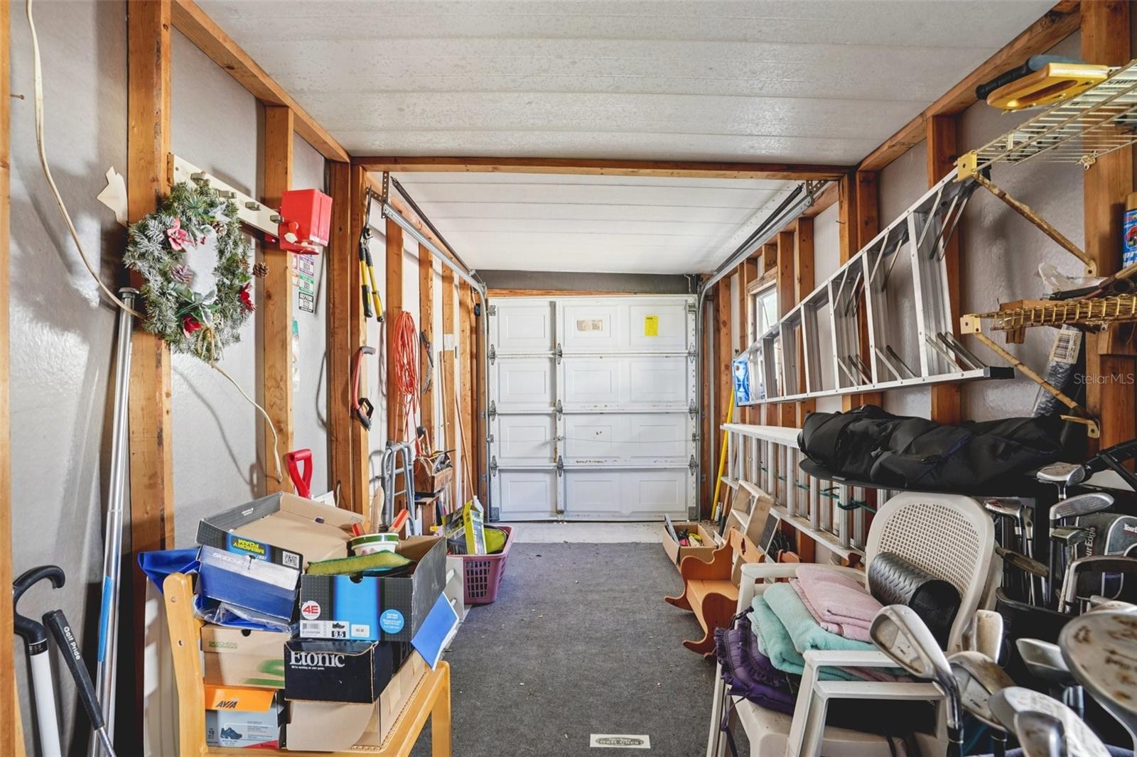 LADY LAKE ORANGE BLOSSOM GARDENS UNIT 09 - Residential