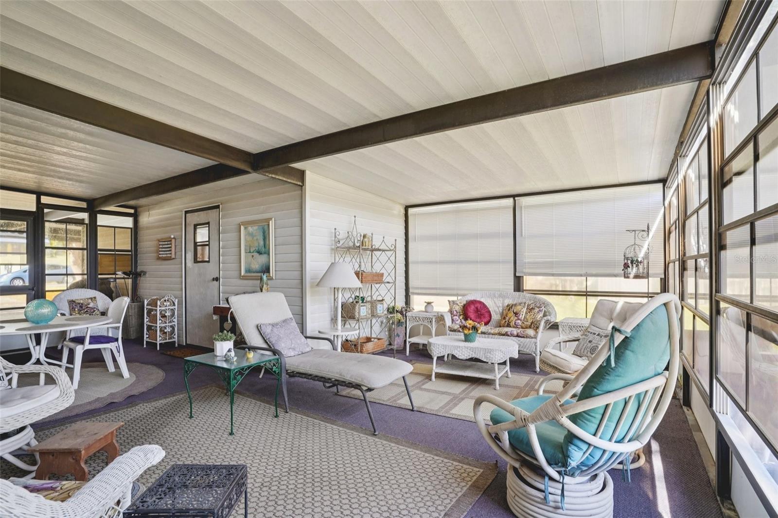 LADY LAKE ORANGE BLOSSOM GARDENS UNIT 09 - Residential