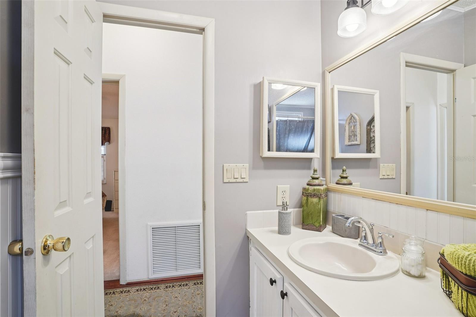 LADY LAKE ORANGE BLOSSOM GARDENS UNIT 09 - Residential