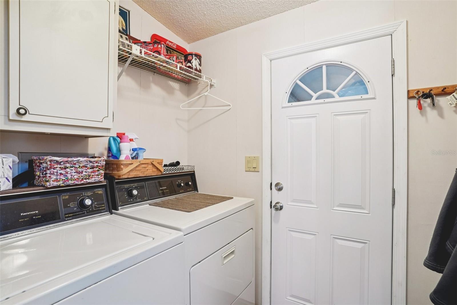 LADY LAKE ORANGE BLOSSOM GARDENS UNIT 09 - Residential