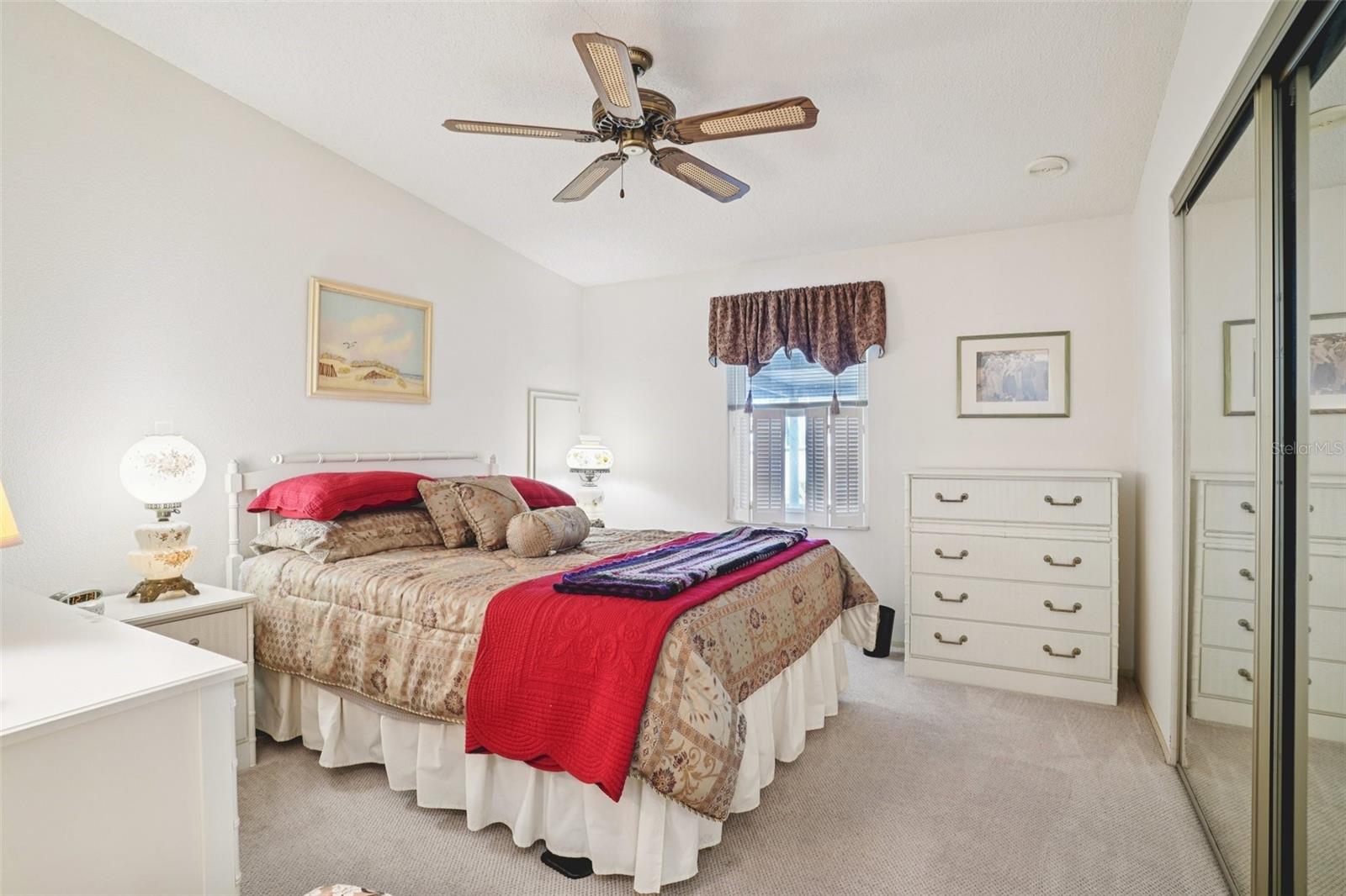 LADY LAKE ORANGE BLOSSOM GARDENS UNIT 09 - Residential