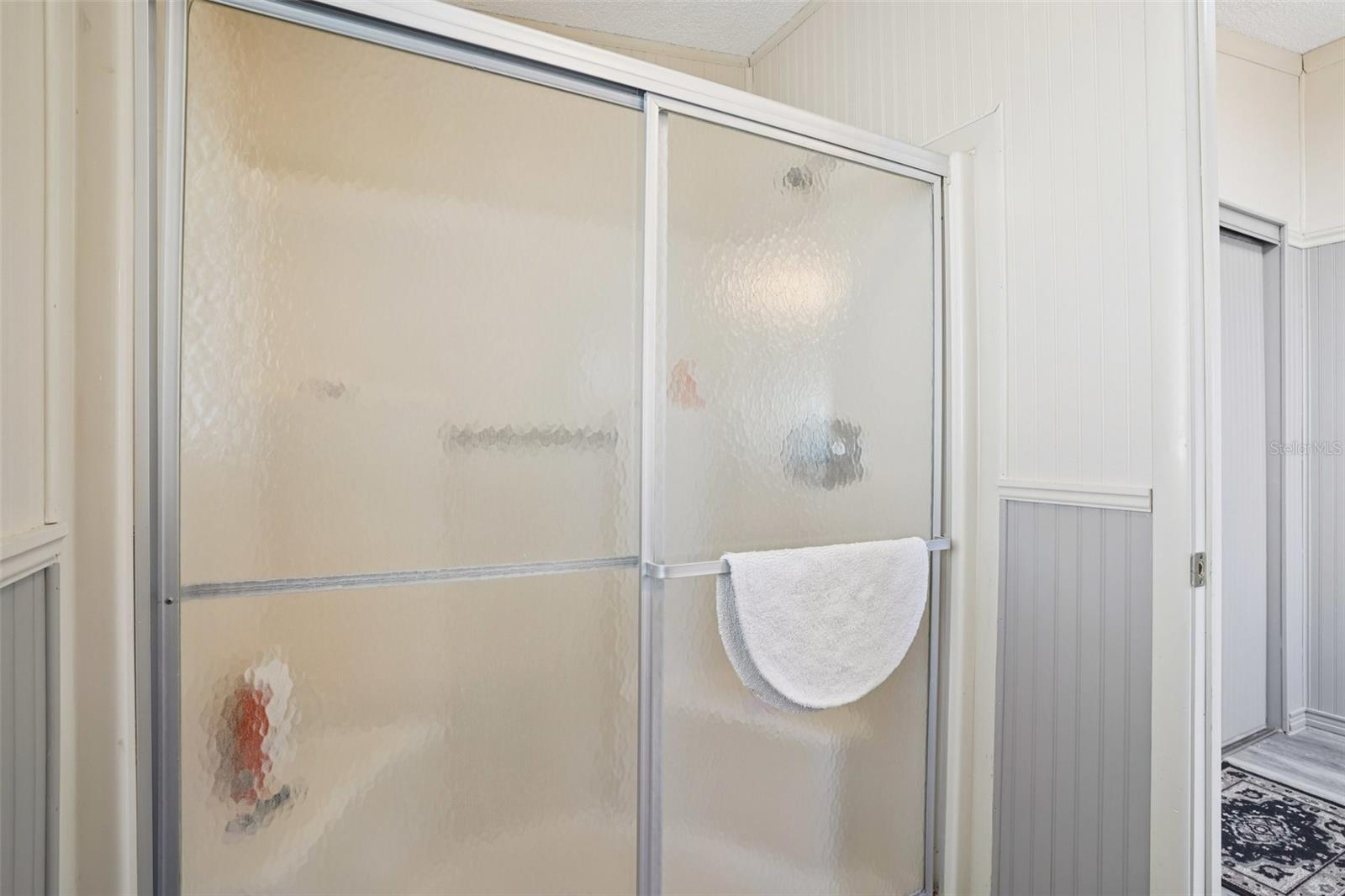 LADY LAKE ORANGE BLOSSOM GARDENS UNIT 09 - Residential