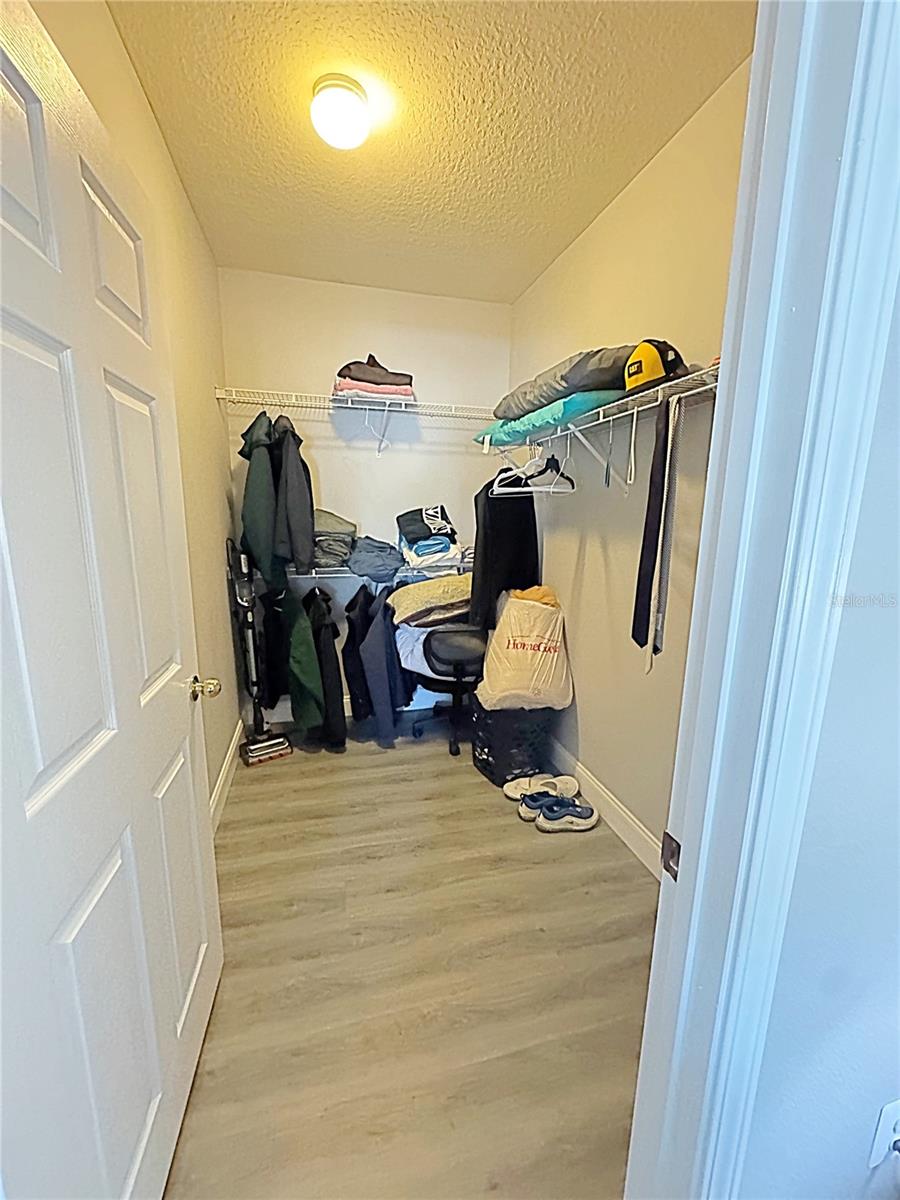 BEACHWAY CONDOS - Residential Lease