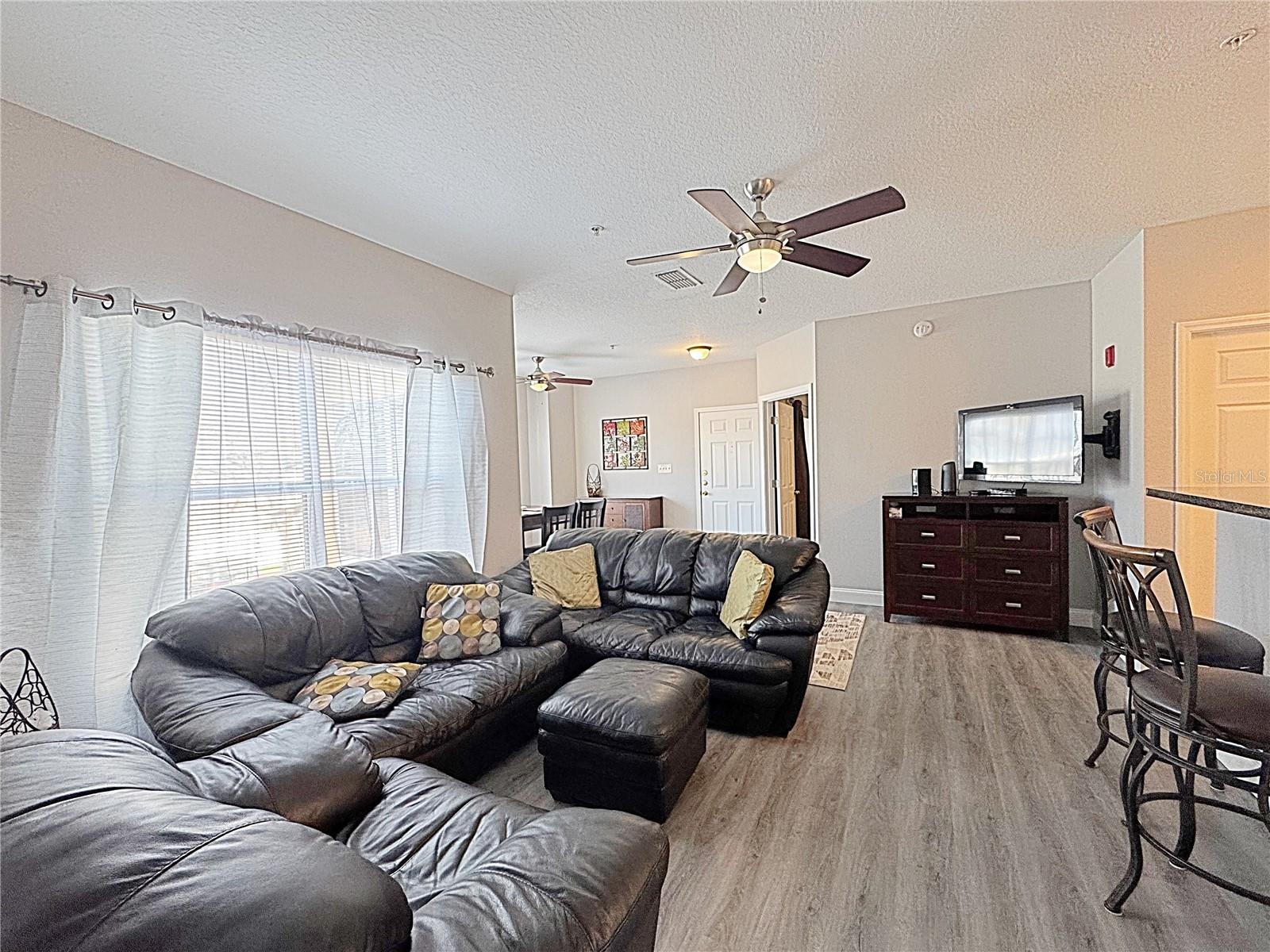 BEACHWAY CONDOS - Residential Lease