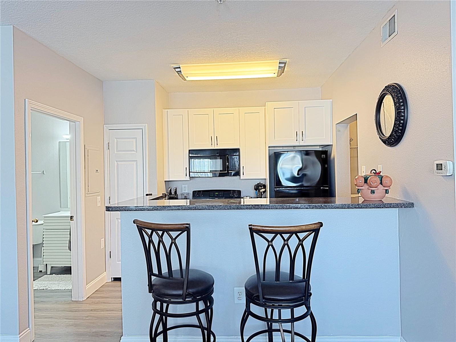 BEACHWAY CONDOS - Residential Lease