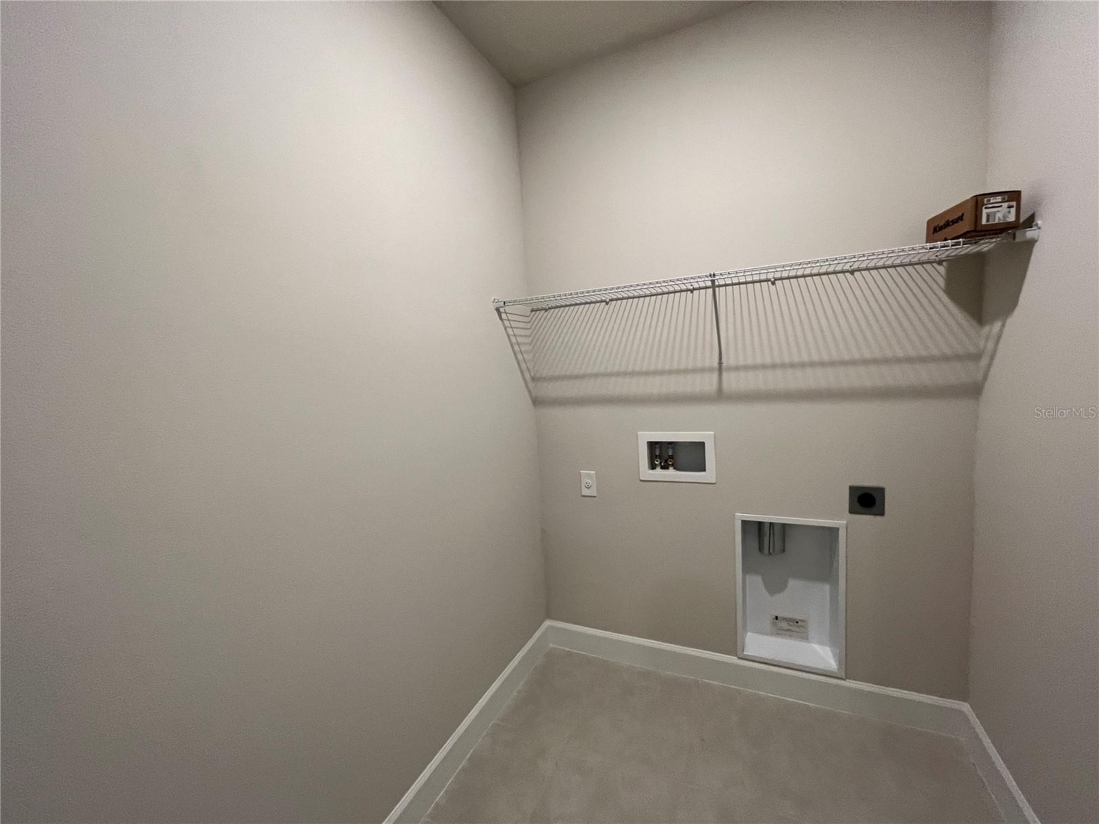 RIVERSIDE OAKS PH 3 - Residential Lease