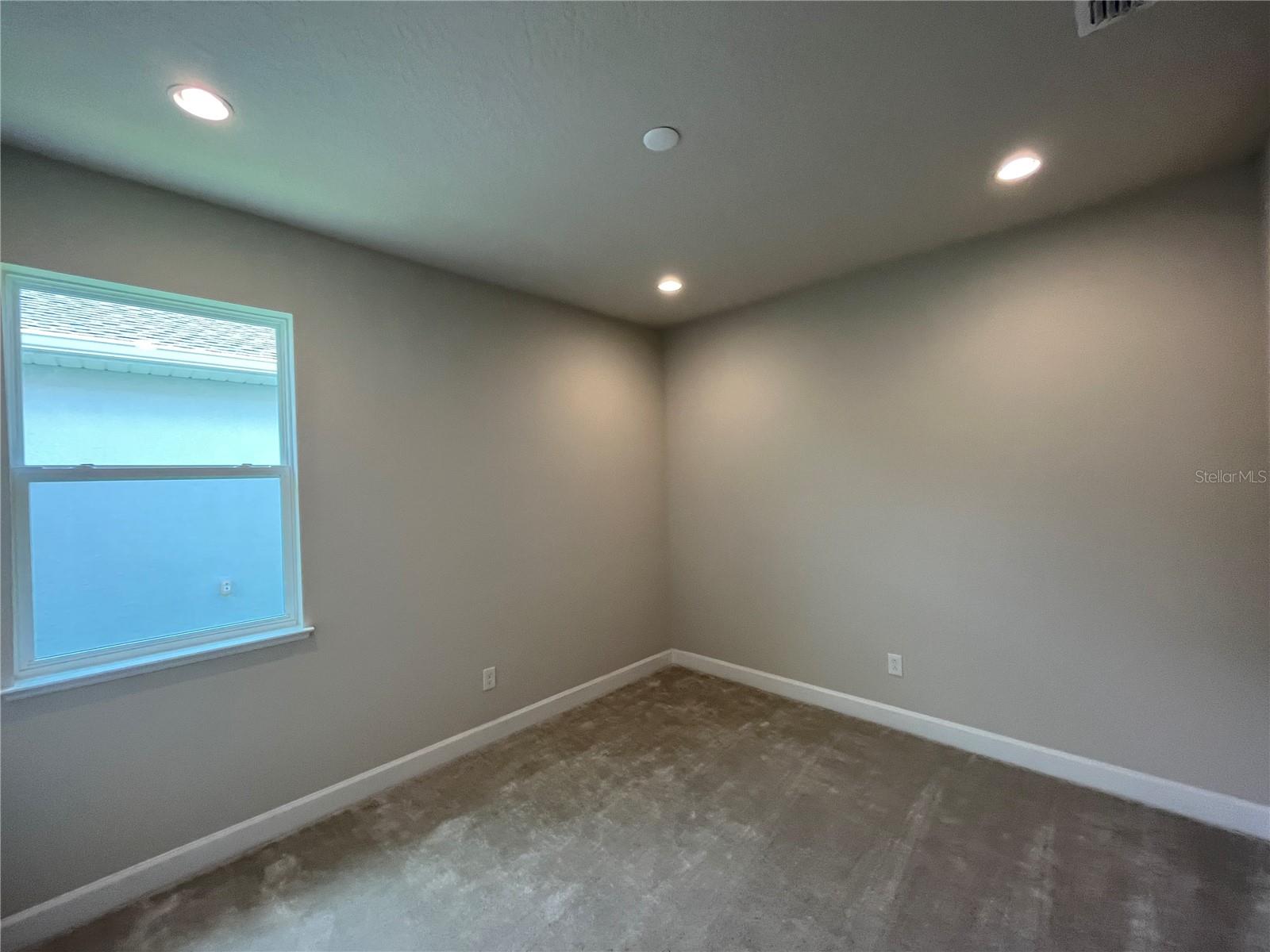 RIVERSIDE OAKS PH 3 - Residential Lease