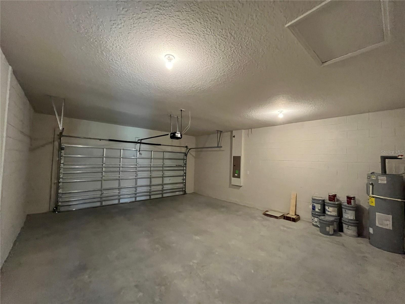 RIVERSIDE OAKS PH 3 - Residential Lease