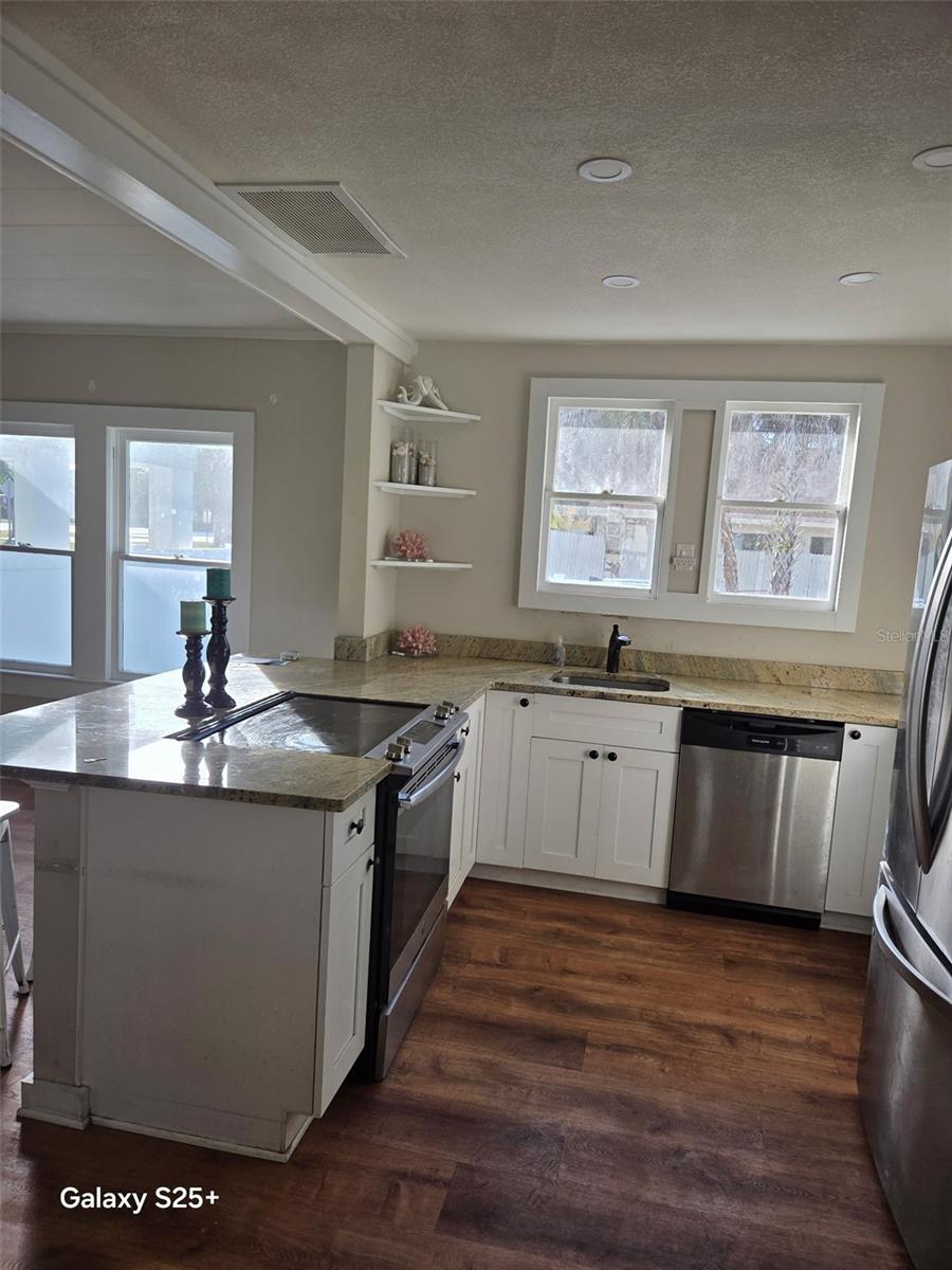 FAIRVIEW - Residential