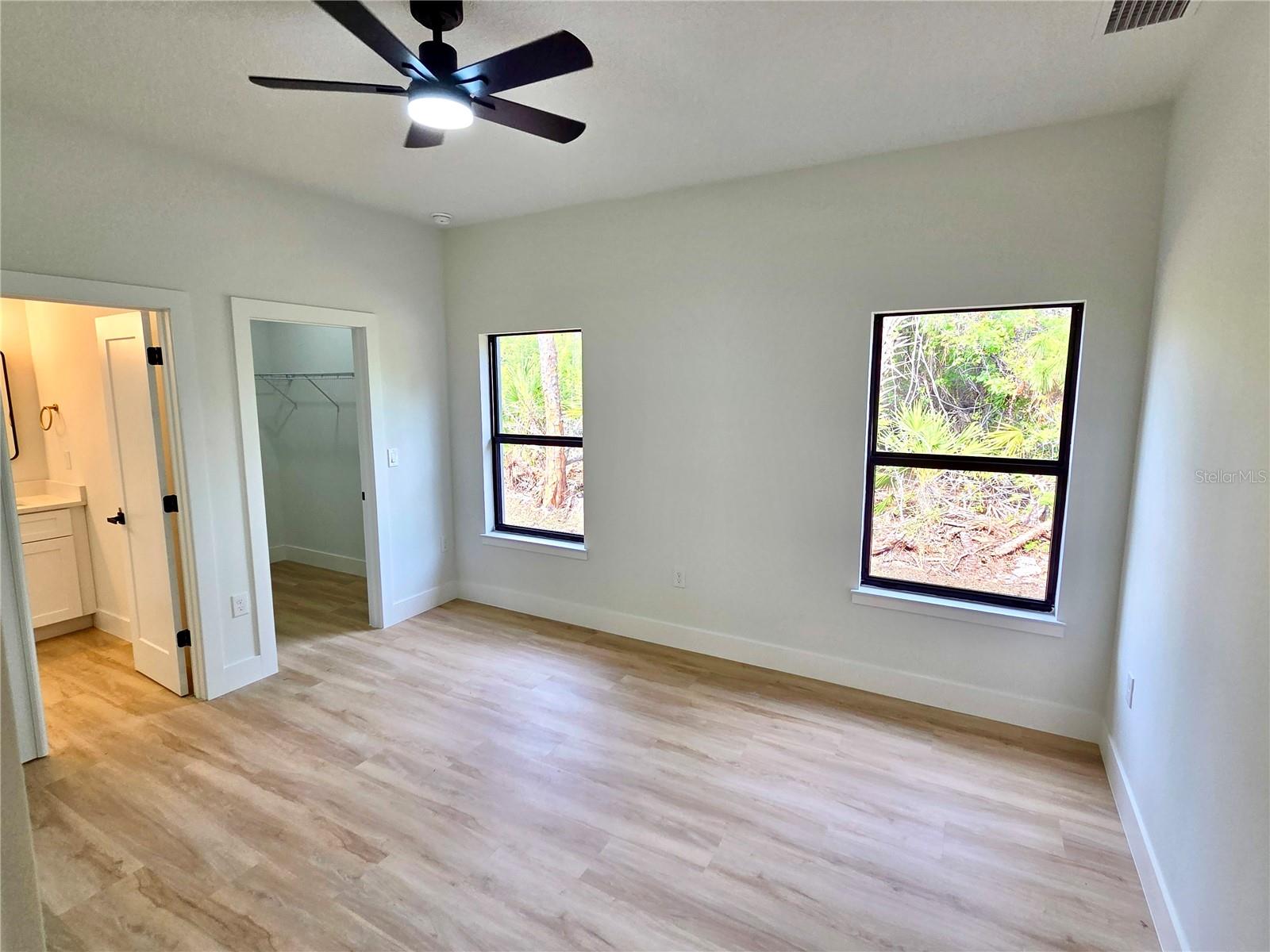 ROTONDA LAKES - Residential