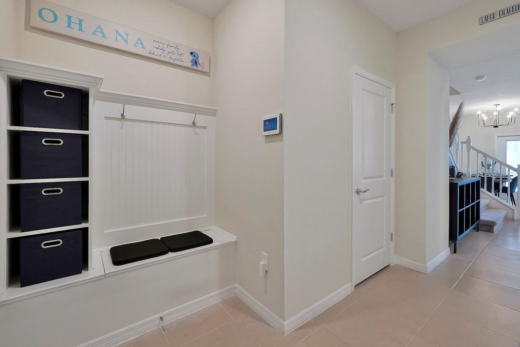 Photo of 4014 Lana Avenue, Davenport, FL 33897 (MLS # S5124775)