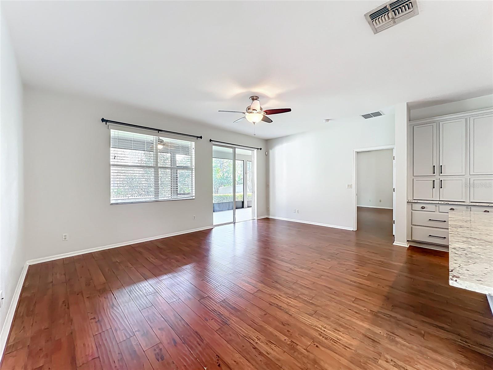 AVALON PARK SOUTH PH 01 - Residential