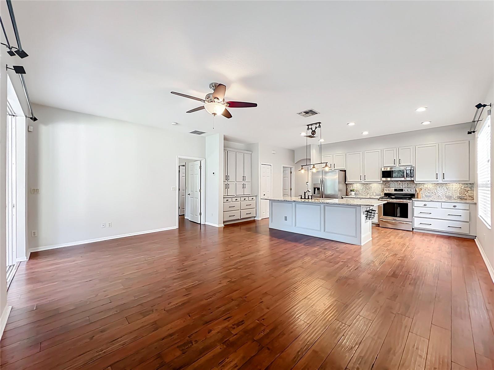 AVALON PARK SOUTH PH 01 - Residential