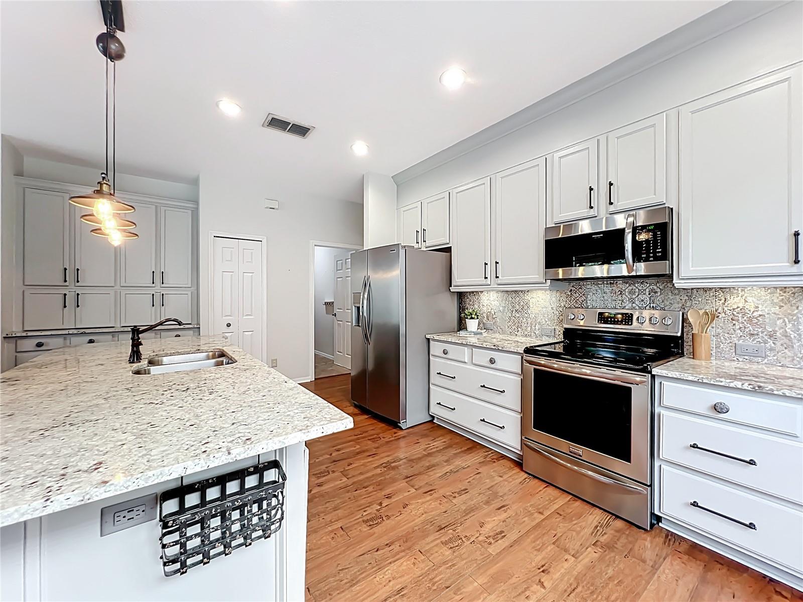 AVALON PARK SOUTH PH 01 - Residential