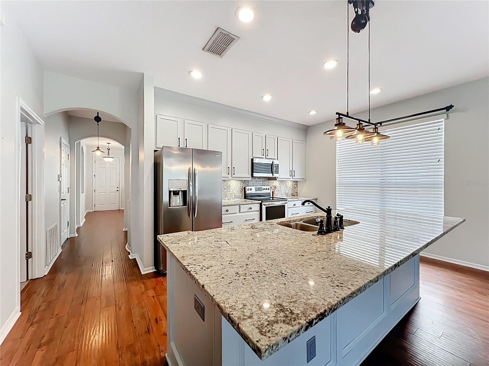 AVALON PARK SOUTH PH 01 - Residential