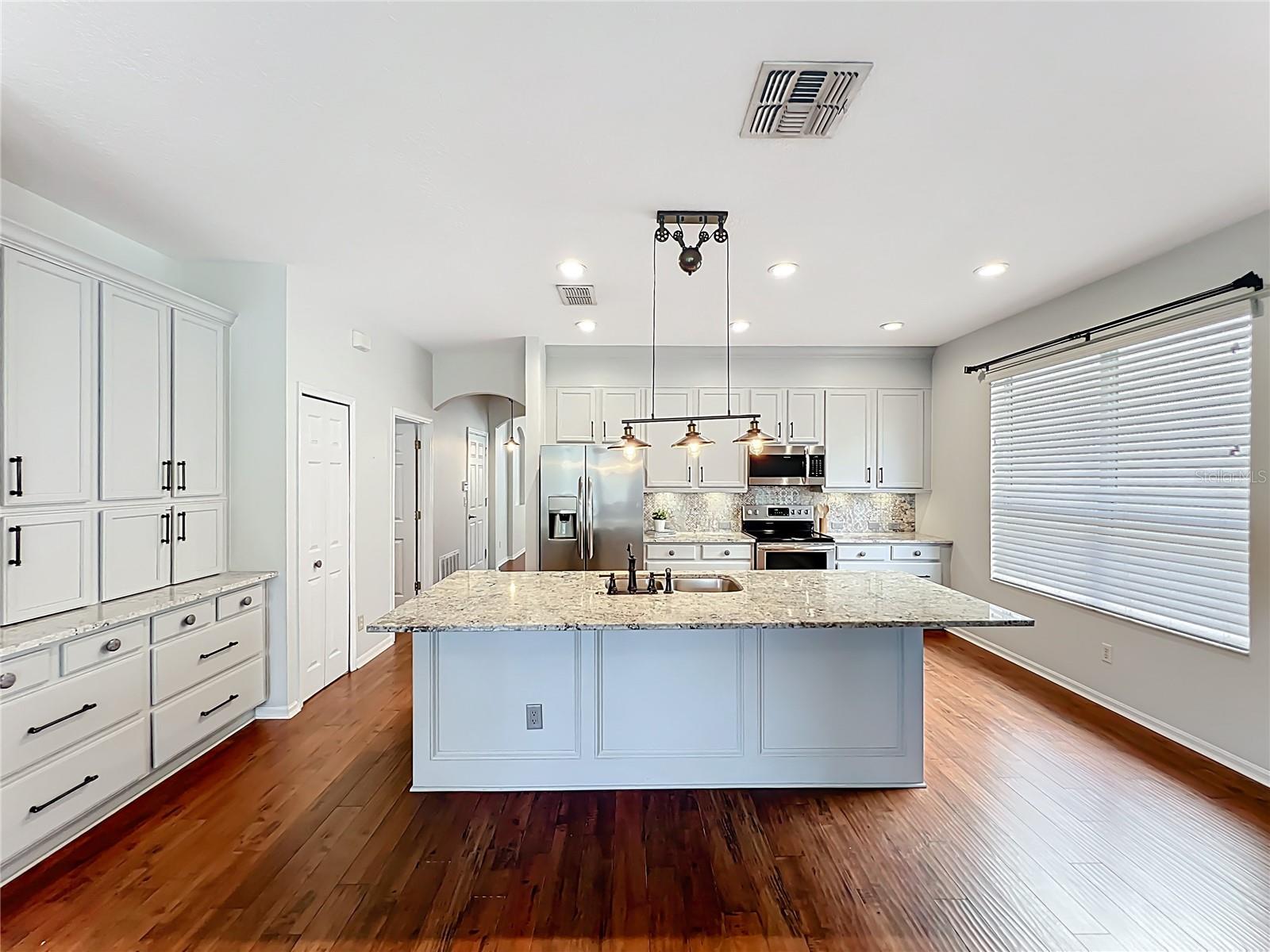 AVALON PARK SOUTH PH 01 - Residential