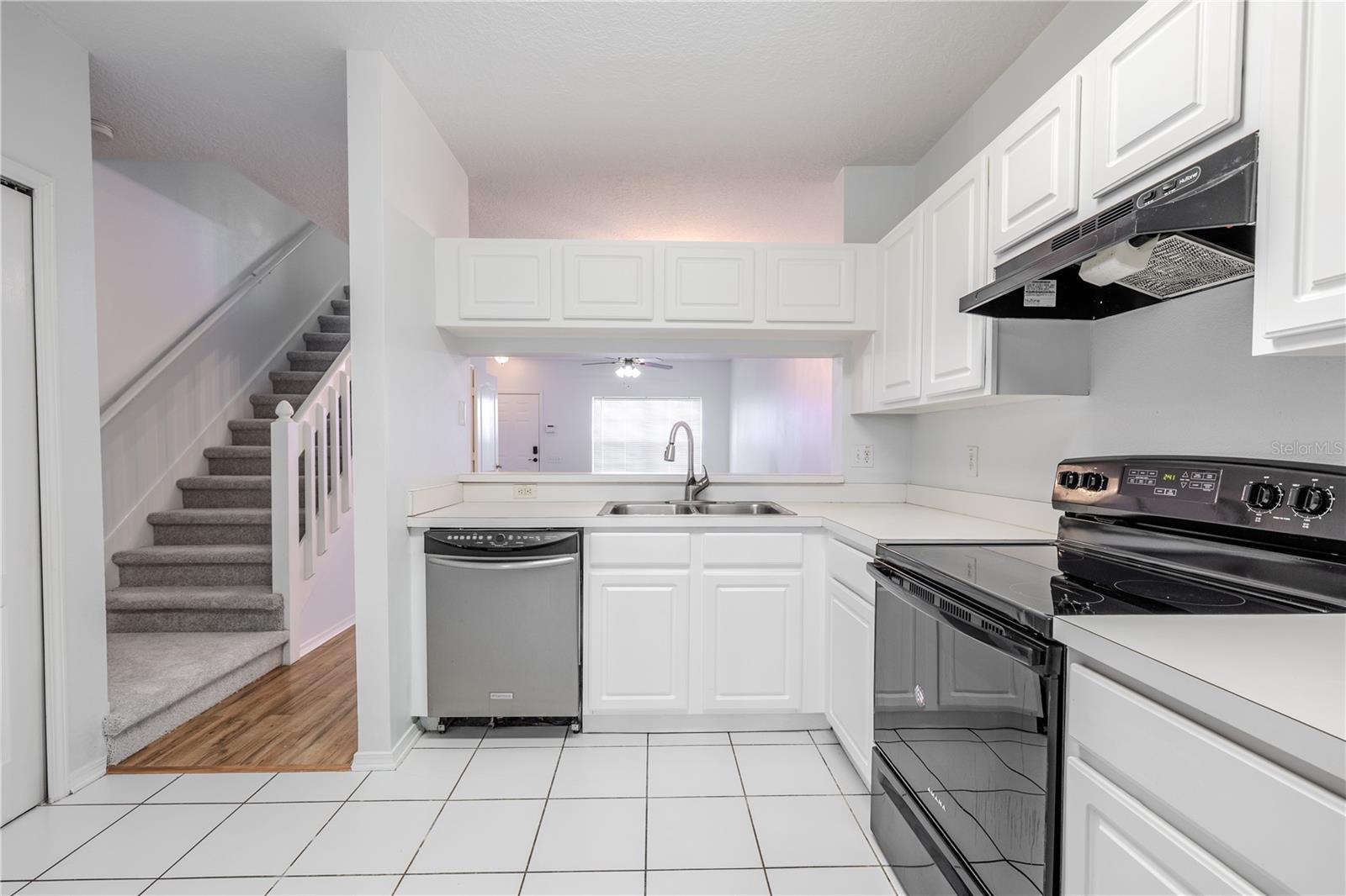 REGENCY KEY TWNHMS - Residential