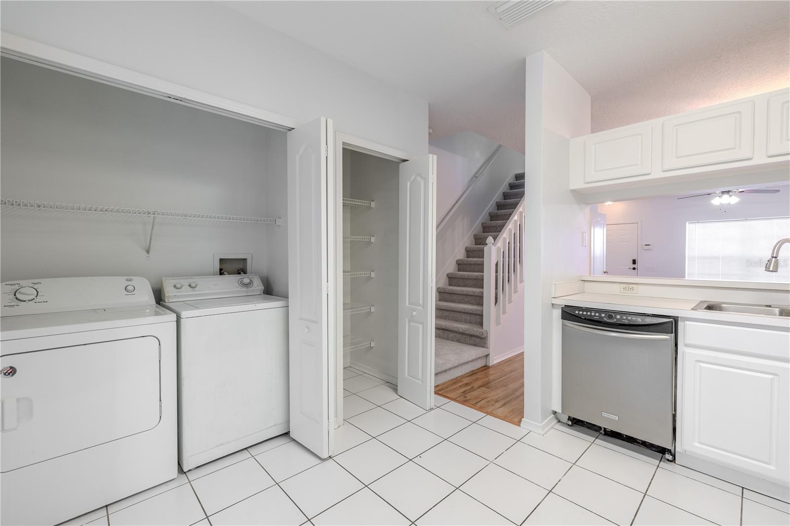 REGENCY KEY TWNHMS - Residential