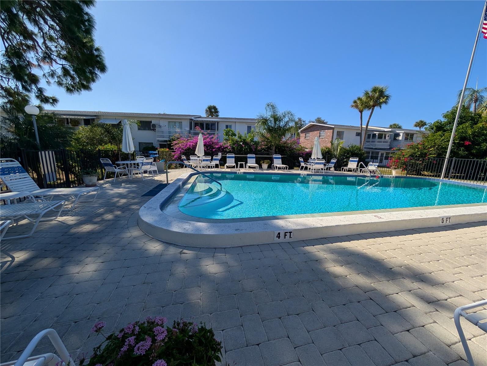 BAYSHORE GARDENS APTS 3 - Residential Lease