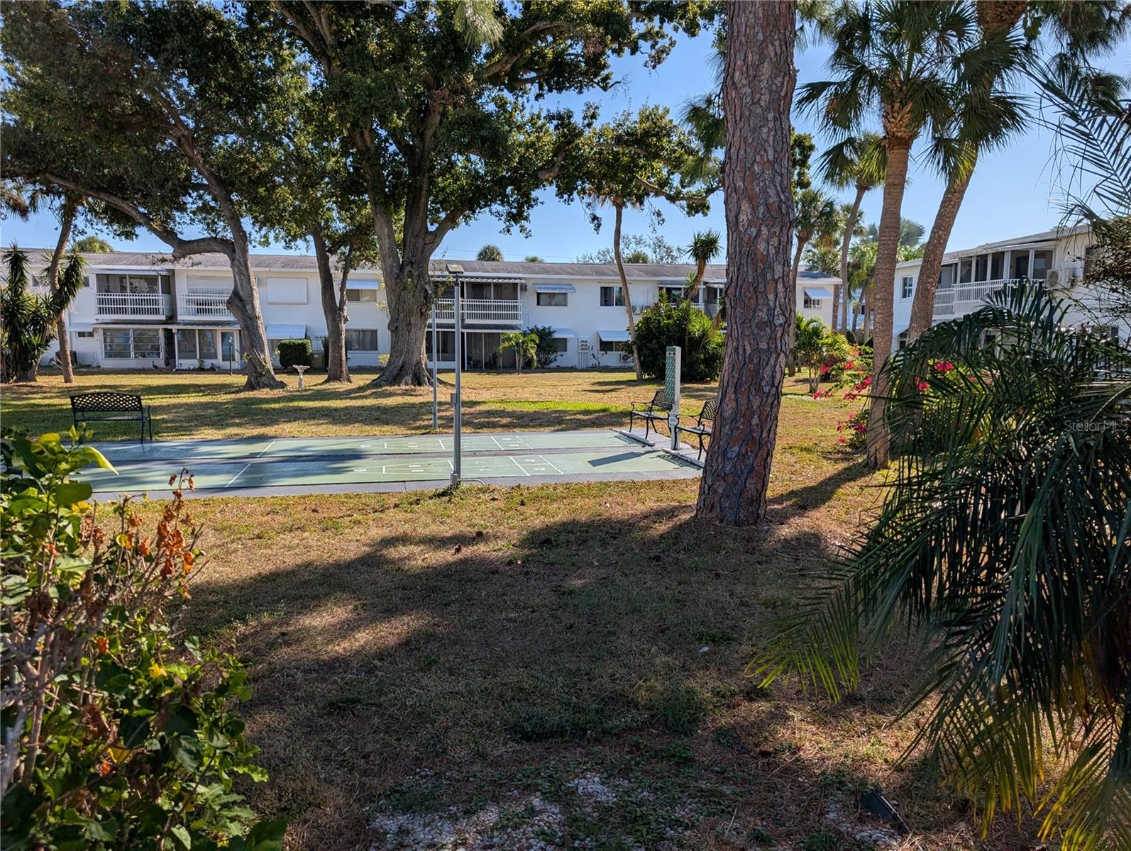 BAYSHORE GARDENS APTS 3 - Residential Lease