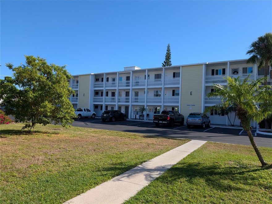 Annual Rental in 55+ community. 2BR/1BA, End Unit on 2rd floor located near stairs. Fresh paint and new flooring! Parking place is right in front. Active Bayshore One association features a heated pool, clubhouse, shuffleboard, large (clean!) coin laundry, picnic area. Conveniently located just a block from a public bus stop and the Bayshore Garden Shopping Center so you'll have quick access to daily essentials. Plus, the beautiful sandy beaches of Anna Maria Island are less than 10 miles away, perfect for a day of sun and relaxation by the water. Rental terms: $1,150/mo plus utilities (electric, water/sewer, internet). To move in: Credit check required and must be approved by association; first month rent+ $100 condo application + $1,150 damage deposit + $150 cleaning fee. (Damage & cleaning fee both potentially refundable a lease end). NO Smoking. NO pets. Interested? Now is the time at this rate, don't wait...